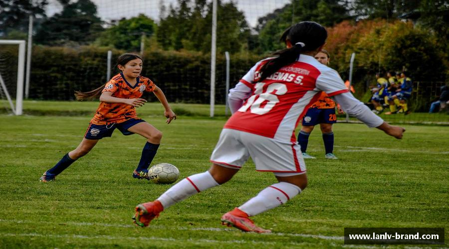 bsports必一运动汗水诠释荣耀，坚定向前